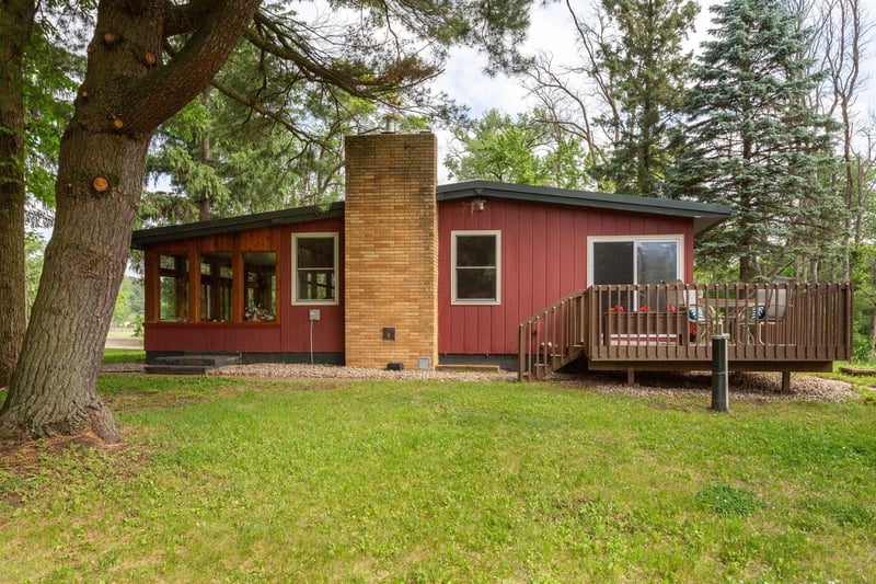 N8514 850th St, River Falls, WI 54022