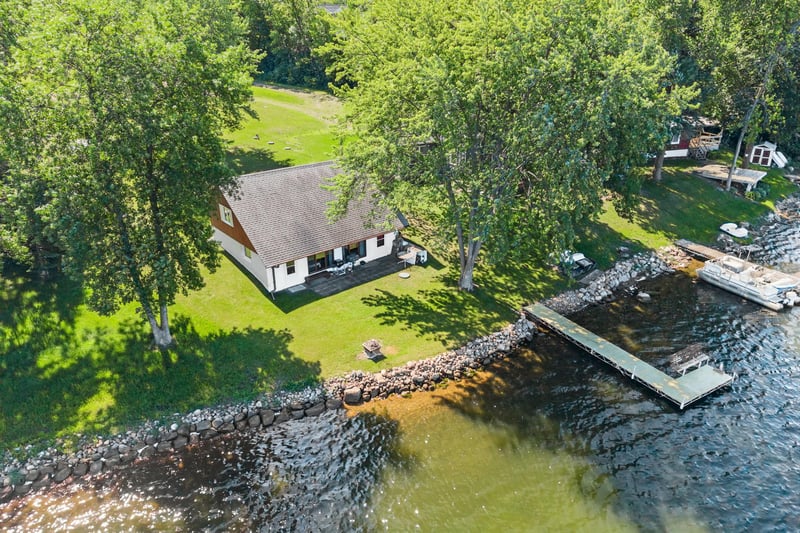 10525 Grunwald Ave NW, Maple Lake, MN 55358