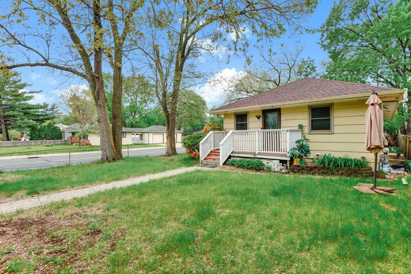 8352 Blaisdell Ave S, Bloomington, MN 55420