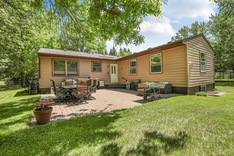 37713 190th Ave, Avon, MN 56310