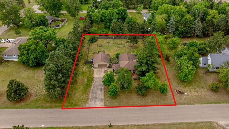 1505 8th St NE, Staples, MN 56479