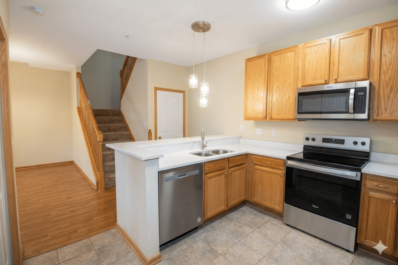 1591 Woodlynn Ave #2, Maplewood, MN 55109