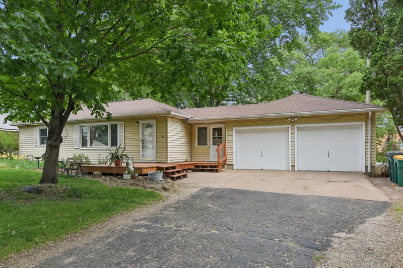 538 S Wasson Ln, River Falls, WI 54022