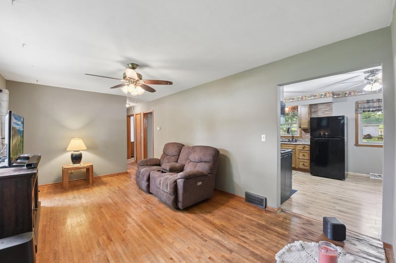 538 S Wasson Ln, River Falls, WI 54022