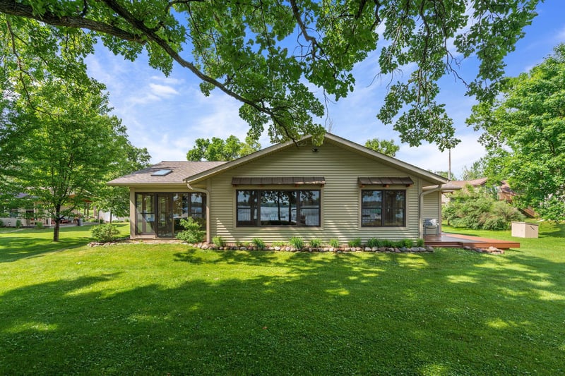 9559 N Mudhen Lake Dr, Siren, WI 54872