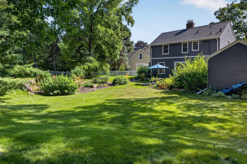 6 Edina Ct, Edina, MN 55424