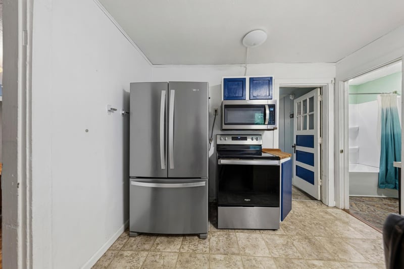 1617 N 4th St, Mankato, MN 56001
