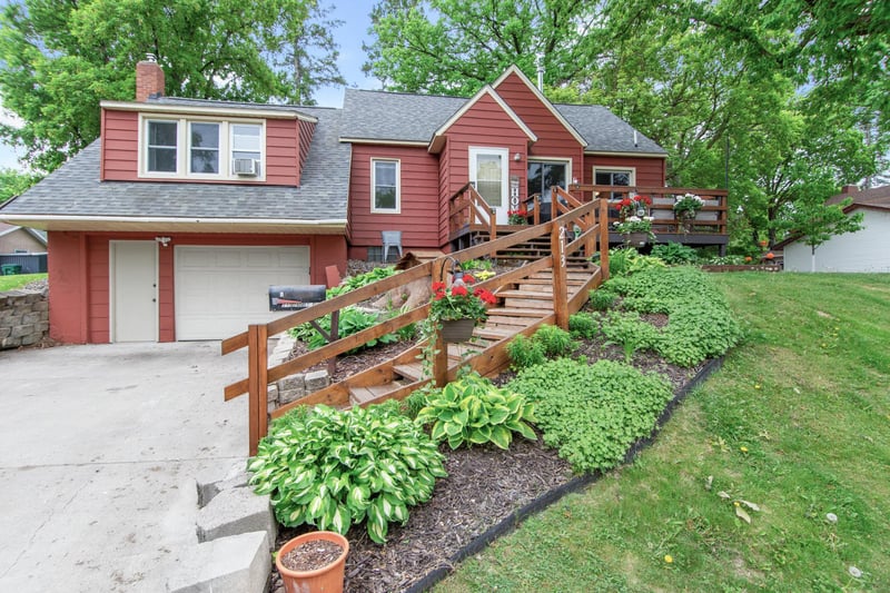 213 2nd St SE, Aitkin, MN 56431