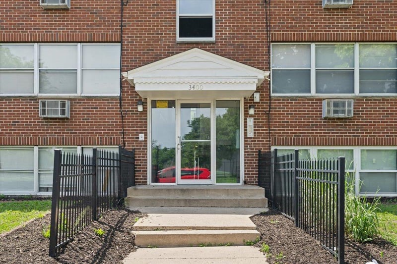 3400 10th Ave S, Minneapolis, MN 55407