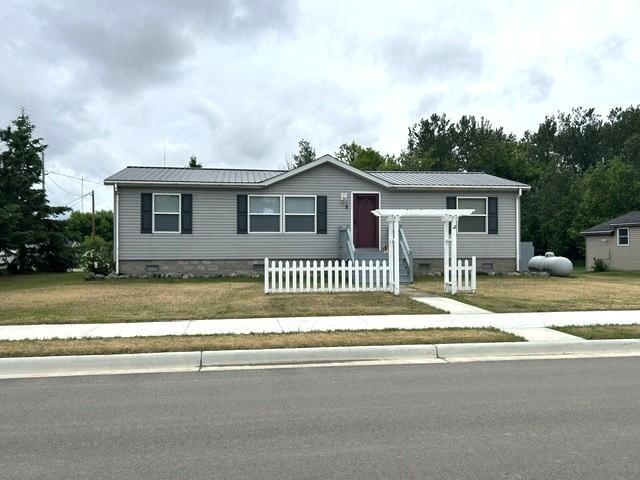 8 6th Ave NW, Deer River, MN 56636