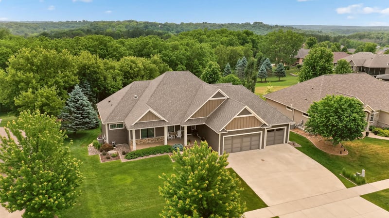 2022 Shannon Oaks Blvd NE, Rochester, MN 55906