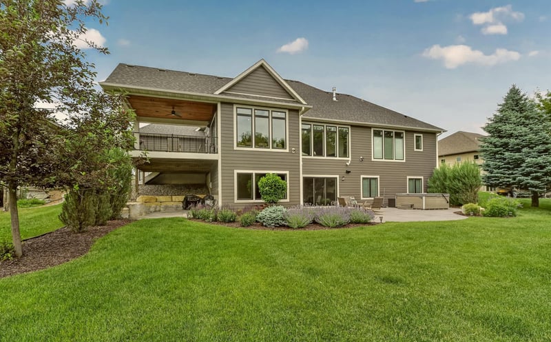 2022 Shannon Oaks Blvd NE, Rochester, MN 55906