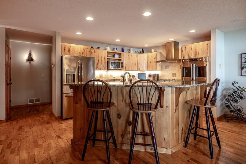 6199 Morriss Point Rd NW, Walker, MN 56484
