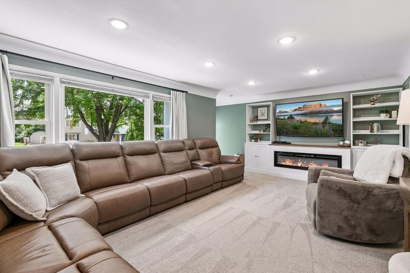 23495 Water St, Hampton, MN 55031