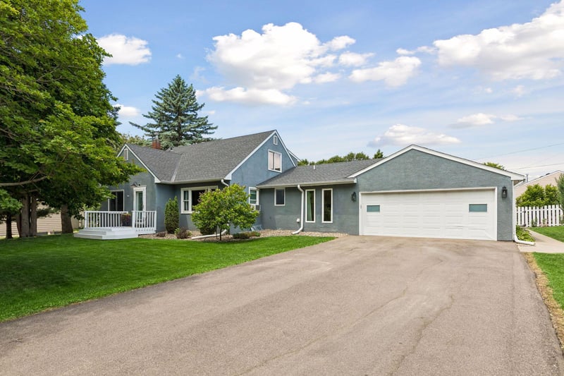 23495 Water St, Hampton, MN 55031
