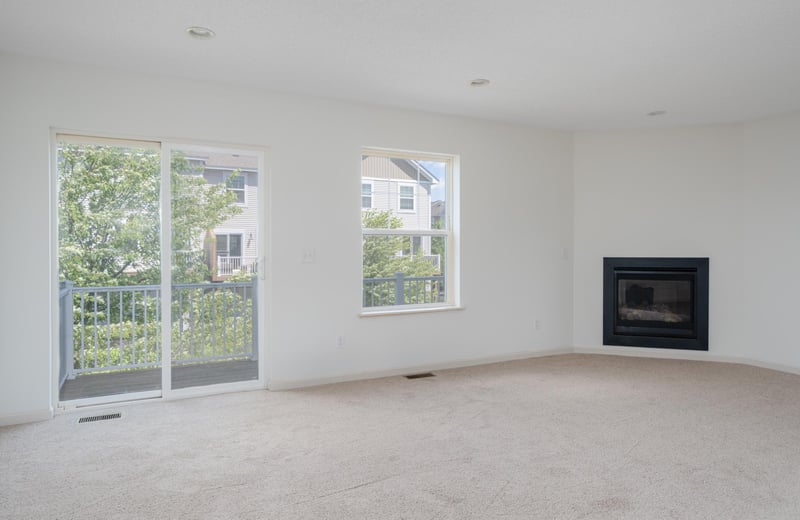 689 Village Dr, Lino Lakes, MN 55014