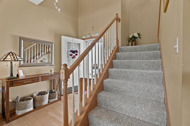 7515 5th Street N, Oakdale, MN 55128