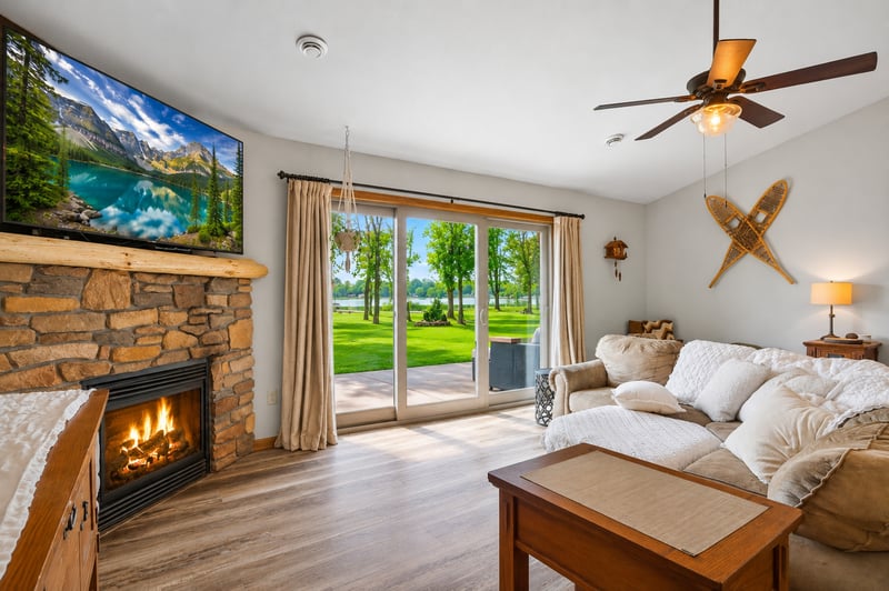 28310 Lakewood Dr NW, Isanti, MN 55040