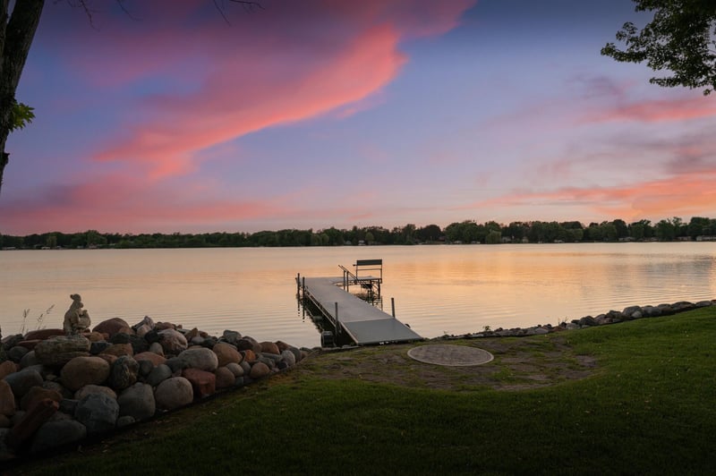 28310 Lakewood Dr NW, Isanti, MN 55040