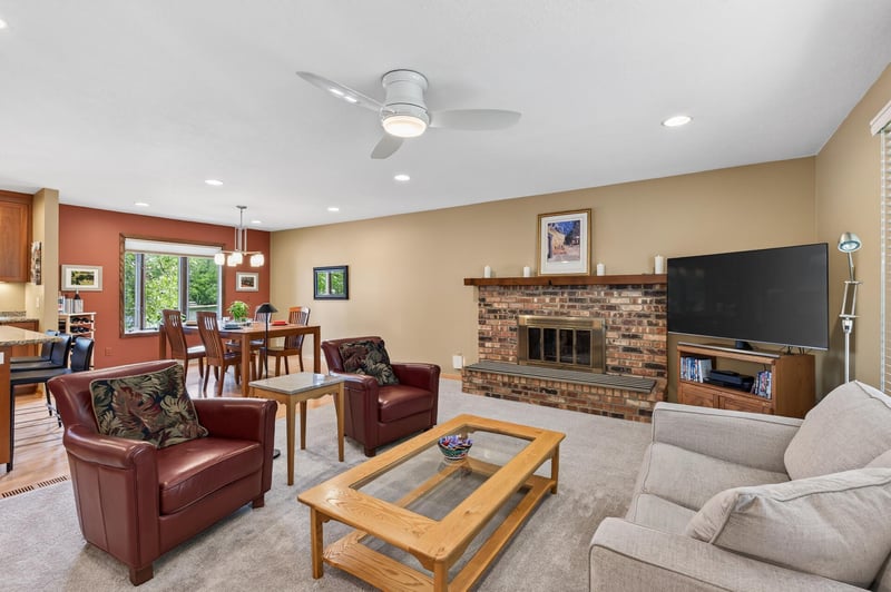 7183 Birchview Rd, Maple Grove, MN 55369