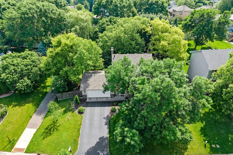 4770 Yorktown Ln N, Plymouth, MN 55442
