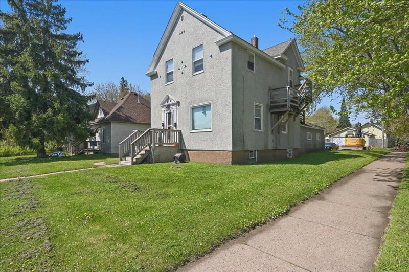 2601 Hughitt Ave, Superior, WI 54880