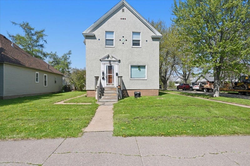 2601 Hughitt Ave, Superior, WI 54880