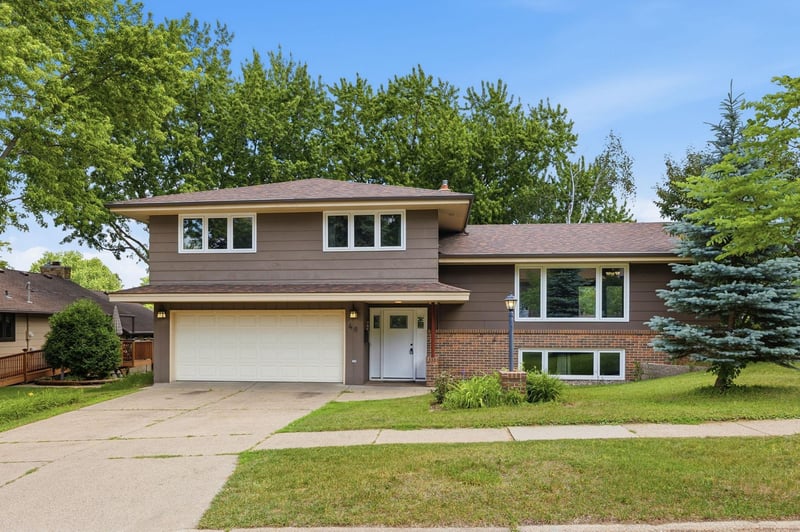 48 Winthrop St N, Saint Paul, MN 55119
