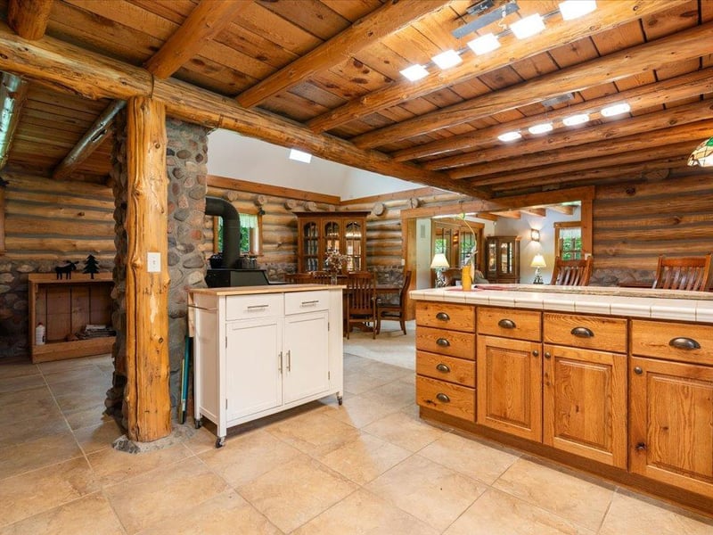 23729 Cooley Dr, Brainerd, MN 56401