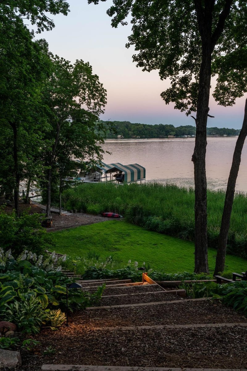 860 Windjammer Ln, Orono, MN 55364