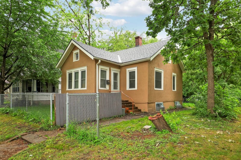 1815 25th Ave N, Minneapolis, MN 55411