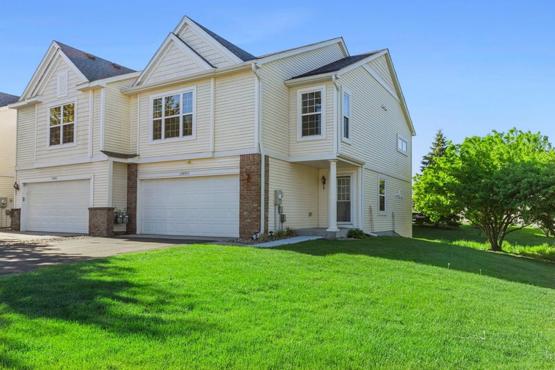 15485 Farnham Ave N, Hugo, MN 55038