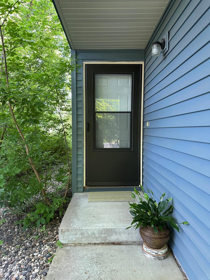 2341 14th Ter NW, New Brighton, MN 55112