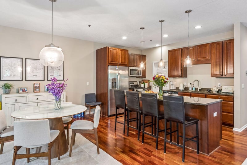 17735 Valley Cove Ct, Minnetonka, MN 55345