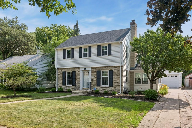 5735 Colfax Ave S, Minneapolis, MN 55419