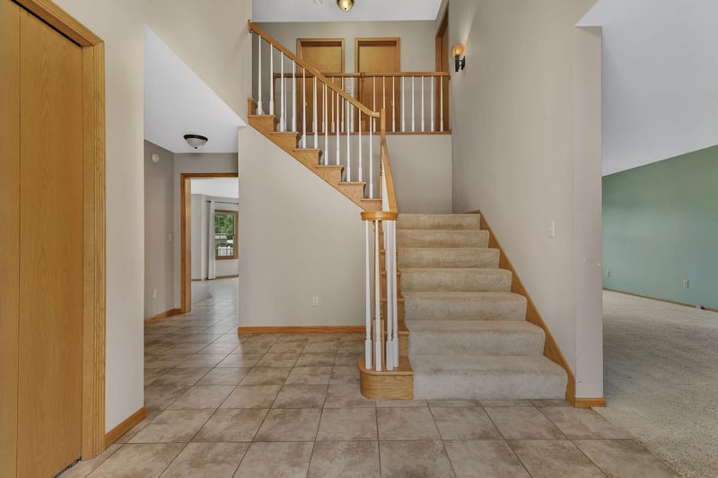 1713 Polaris Ct, Saint Cloud, MN 56303