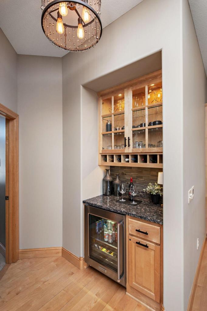 2210 Lancaster Ave NE, Saint Michael, MN 55376