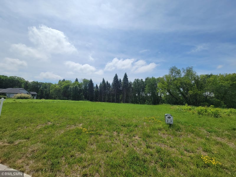 7975 265th St, Wyoming, MN 55092