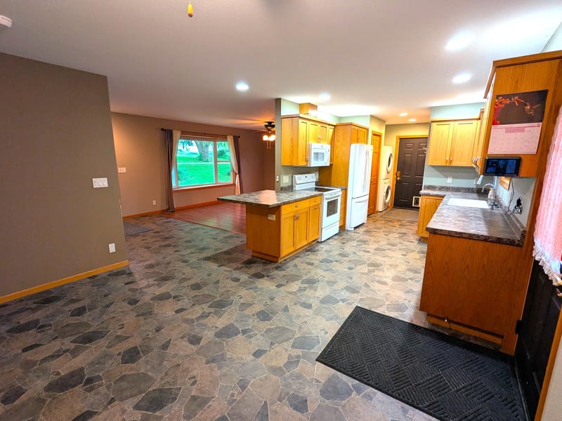 24082 Homer Valley Rd, Winona, MN 55987