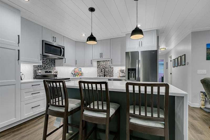 10136 Dogwood St NW, Coon Rapids, MN 55448