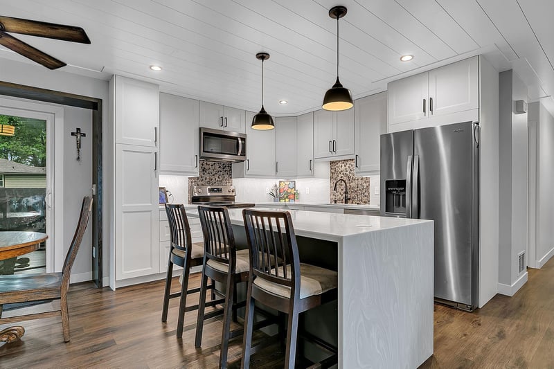 10136 Dogwood St NW, Coon Rapids, MN 55448