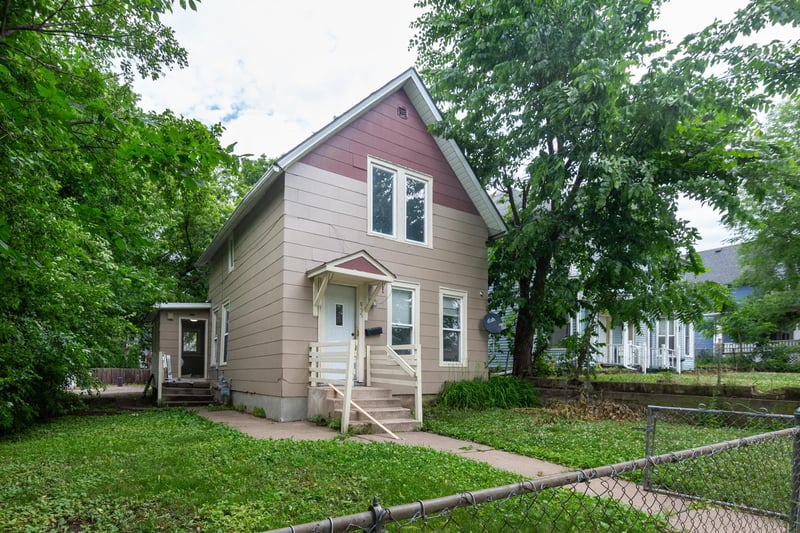 955 Wilson Ave, Saint Paul, MN 55106