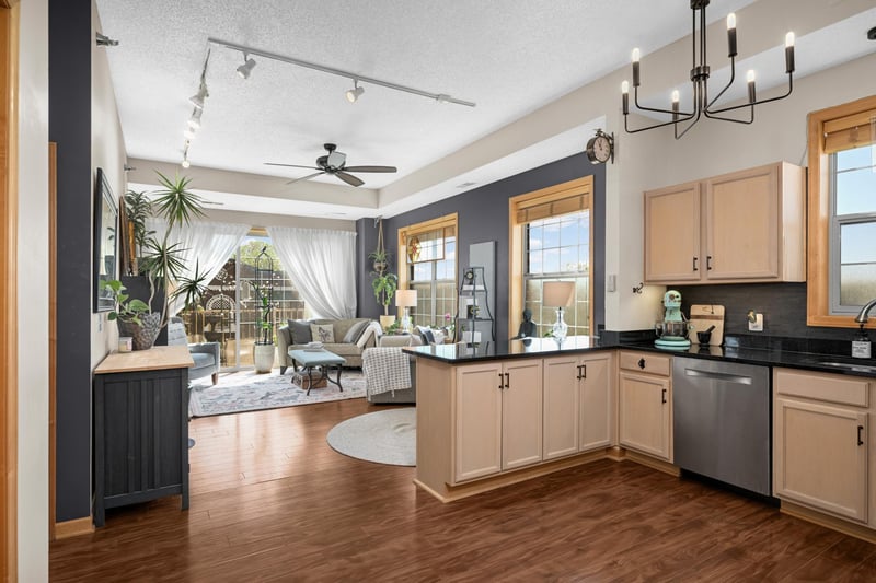 3310 Nicollet Ave #301, Minneapolis, MN 55408