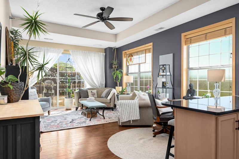 3310 Nicollet Ave #301, Minneapolis, MN 55408