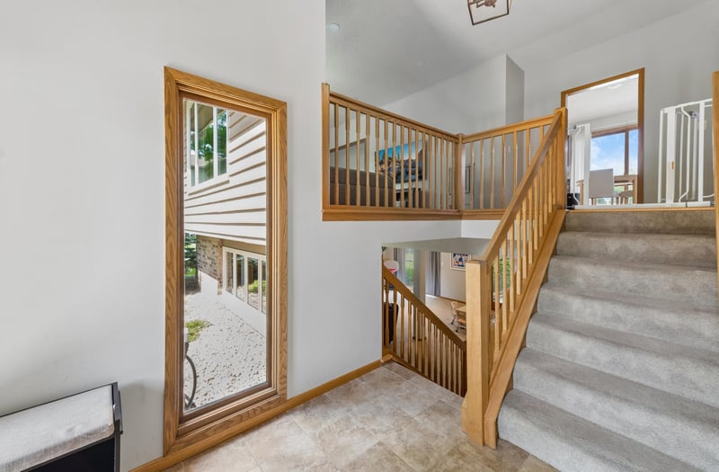 6015 Creek Ridge Ct, Minnetonka, MN 55345