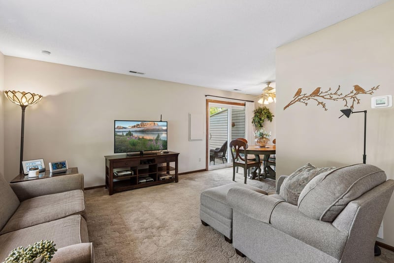 9558 Kingsview Ln N, Maple Grove, MN 55369