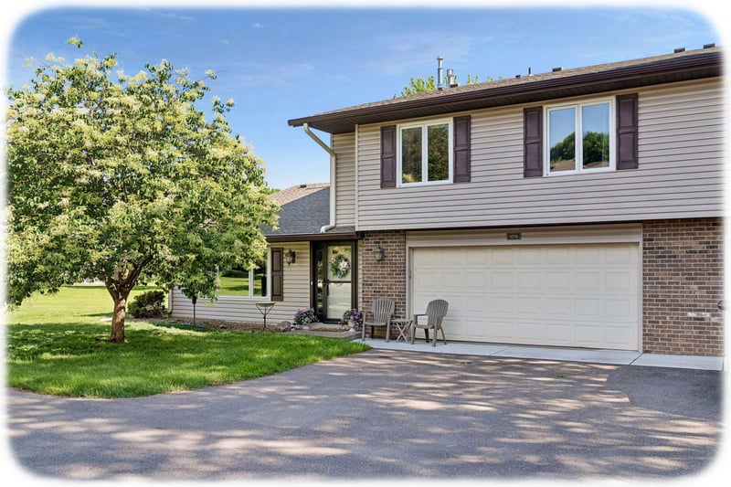 9558 Kingsview Ln N, Maple Grove, MN 55369