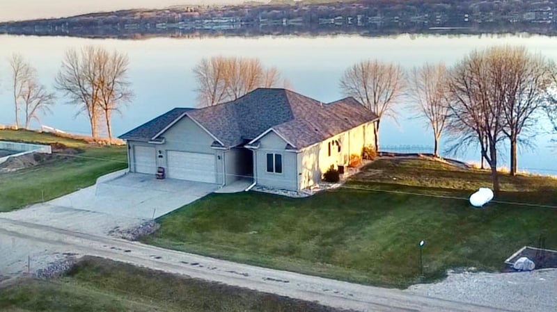 83987 Ridge Creek Dr, Clinton, MN 56278