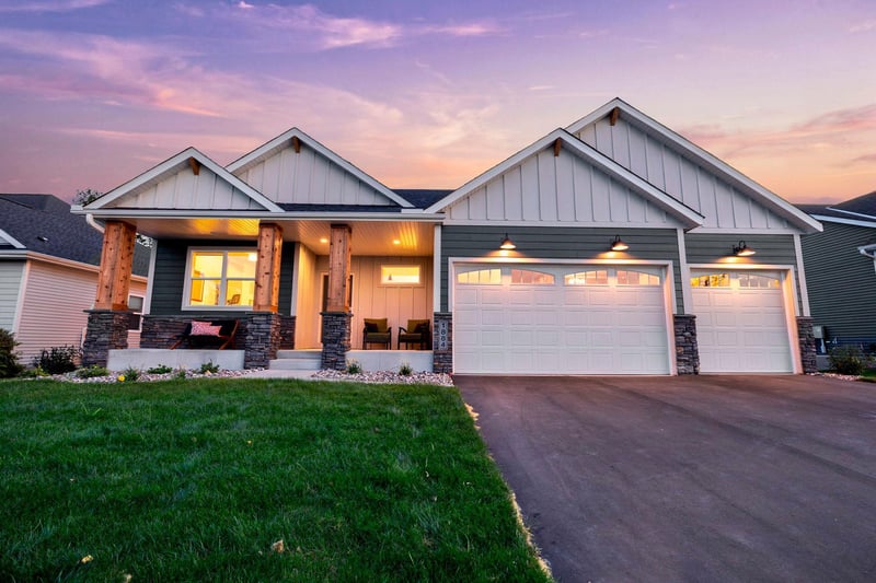 1884 Campfire Dr W, Waconia, MN 55387