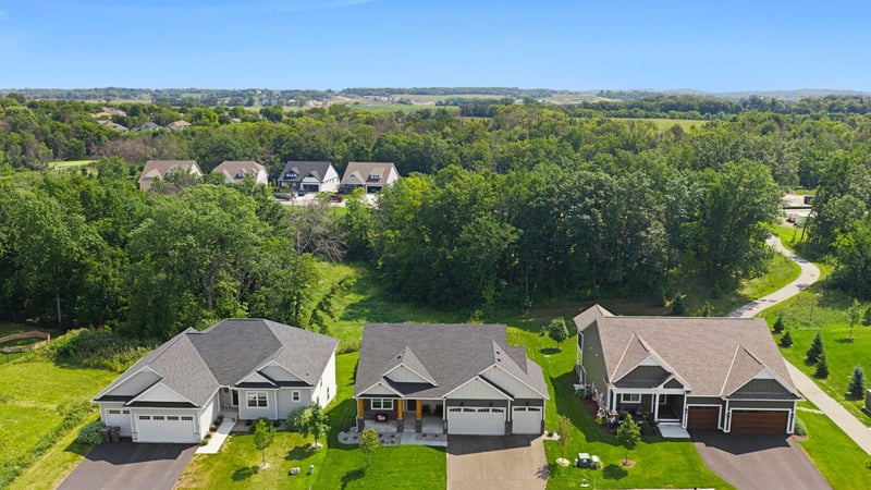 1884 Campfire Dr W, Waconia, MN 55387